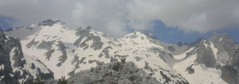 Wandern und Siesta in den Verfluchten Bergen